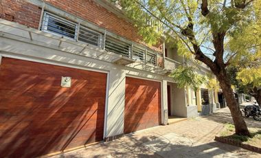 VENTA PH 3 AMBIENTES CON PATIO, AMPLIO, SARANDÍ