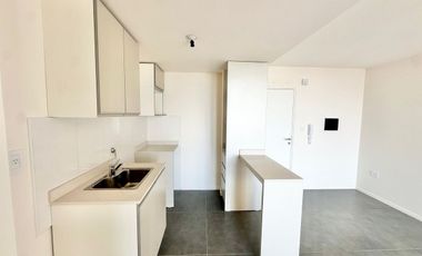 SE VENDE DPTO 1 DOR/COCHERA  BV. CENTER  TORRE I