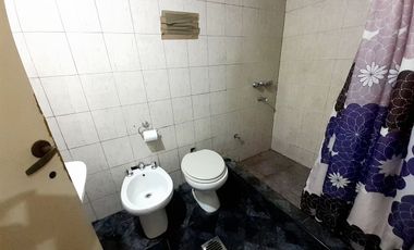 Oportunidad: 2 Viviendas + Local. Ideal Inversión