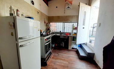 Oportunidad: 2 Viviendas + Local. Ideal Inversión