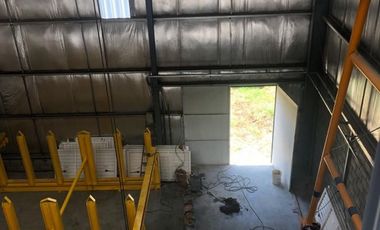 Galpon sobre colectora 290m2 General Pacheco