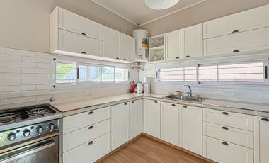 Casa en Venta, dos dormitorios Sicardi La Plata