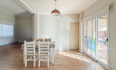 Casa en Venta, dos dormitorios Sicardi La Plata
