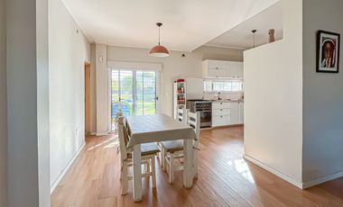 Casa en Venta, dos dormitorios Sicardi La Plata