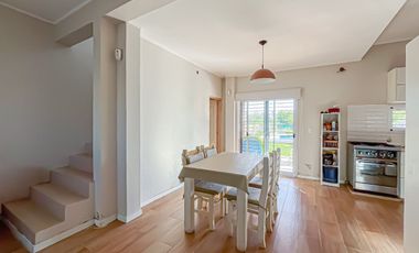 Casa en Venta, dos dormitorios Sicardi La Plata