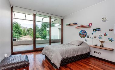 Casa en Arriendo en Valle Escondido y Sector La Lagua del Huinganal