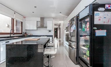 Casa en Arriendo en Valle Escondido y Sector La Lagua del Huinganal