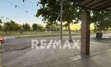 VENTA SALON COMERCIAL TERRENO DE 675 M