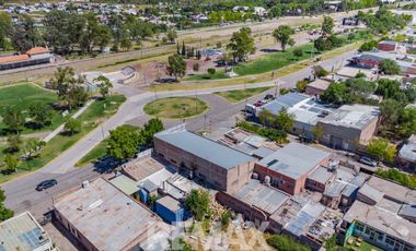 VENTA SALON COMERCIAL TERRENO DE 675 M