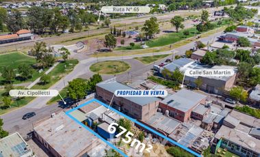 VENTA SALON COMERCIAL TERRENO DE 675 M