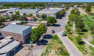 VENTA SALON COMERCIAL TERRENO DE 675 M