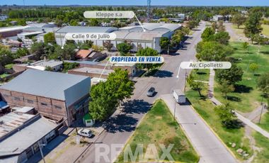 VENTA SALON COMERCIAL TERRENO DE 675 M