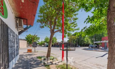 EN VENTA CIPOLLETTI LOCALES + CASA + DEPTO +TALLER