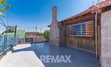 EN VENTA CIPOLLETTI LOCALES + CASA + DEPTO +TALLER