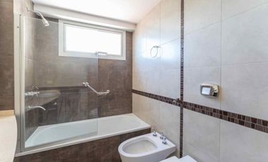 Venta departamento 4 ambientes con cochera Quilmes