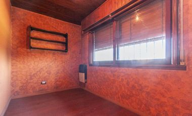 VENTA CHALET 2 PLANTAS 5 AMBIENTES CON QUINCHO
