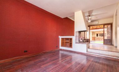 VENTA CHALET 2 PLANTAS 5 AMBIENTES CON QUINCHO