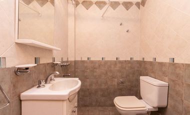 VENTA CHALET 2 PLANTAS 5 AMBIENTES CON QUINCHO