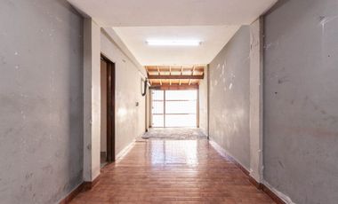 VENTA CHALET 2 PLANTAS 5 AMBIENTES CON QUINCHO
