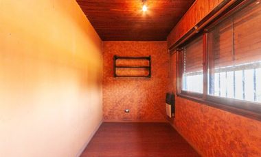 VENTA CHALET 2 PLANTAS 5 AMBIENTES CON QUINCHO