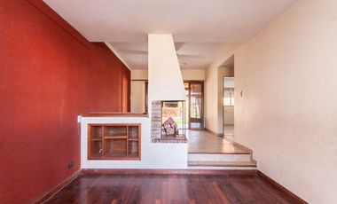 VENTA CHALET 2 PLANTAS 5 AMBIENTES CON QUINCHO