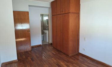 VENTA SEMIPISO 2 DORMITORIOS CENTRICO C/COCHERA