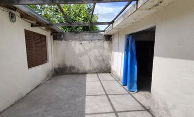 Oportunidad Casa 4 ambientes con garage y parque