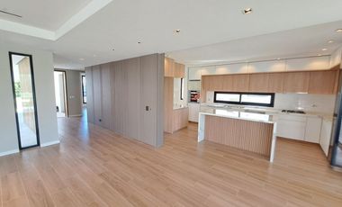 VENTA CASA A ESTRENAR EN GREENVILLE, Barrio A