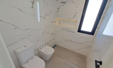 VENTA CASA A ESTRENAR EN GREENVILLE, Barrio A