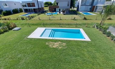 VENTA CASA A ESTRENAR EN GREENVILLE, Barrio A