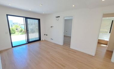 VENTA CASA A ESTRENAR EN GREENVILLE, Barrio A