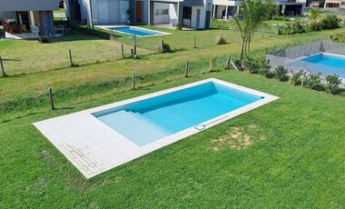 VENTA CASA A ESTRENAR EN GREENVILLE, Barrio A