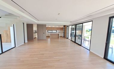 VENTA CASA A ESTRENAR EN GREENVILLE, Barrio A