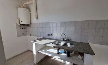 EN VENTA DPTO AMPLIO 3 DORM. ZONA COSTANERA