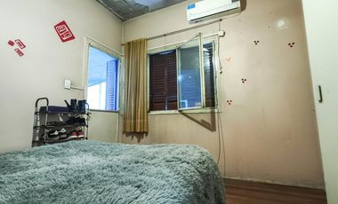 CASA EN VENTA CON IMPORTANTE TERRENO EN GODOY CRUZ