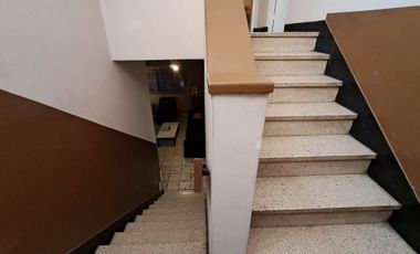 CASA EN VENTA CON IMPORTANTE TERRENO EN GODOY CRUZ