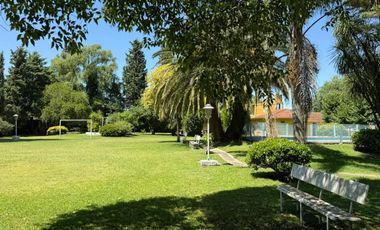 Casa quinta en venta Guernica c/pileta