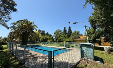 Casa quinta en venta Guernica c/pileta