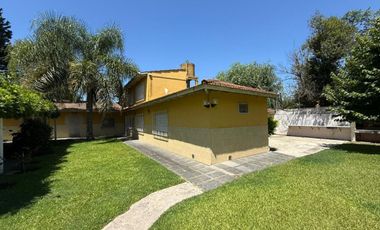 Casa quinta en venta Guernica c/pileta