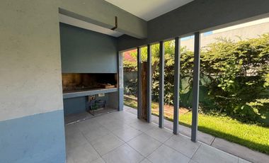 CASA EN ALQULER EN BARRIO PRIVADO LOS TEROS