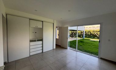 CASA EN ALQULER EN BARRIO PRIVADO LOS TEROS