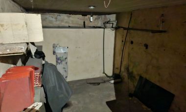 CASA EN VENTA CON JARDIN Y COCHERA - BERAZATEGUI