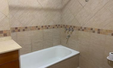 Departamento  en ALQUILER con balcón.