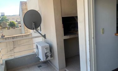 Departamento  en ALQUILER con balcón.