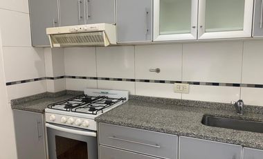 Departamento  en ALQUILER con balcón.