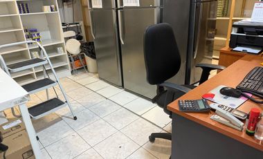 Se vende  Oficina en Calle Valparaíso con Etchevers