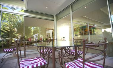 Vendo Casa 470 m2 construidos, 6 Habitaciones, Miraflores