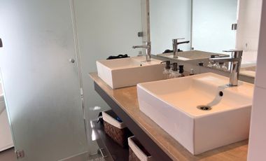 Vendo Casa 470 m2 construidos, 6 Habitaciones, Miraflores