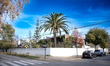 Vendo Casa 470 m2 construidos, 6 Habitaciones, Miraflores