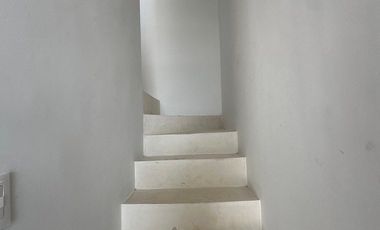 Departamento de dos recámaras con amenidades y alberca privada
